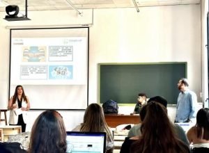 los_tres_foto_uni_granada_stand_up